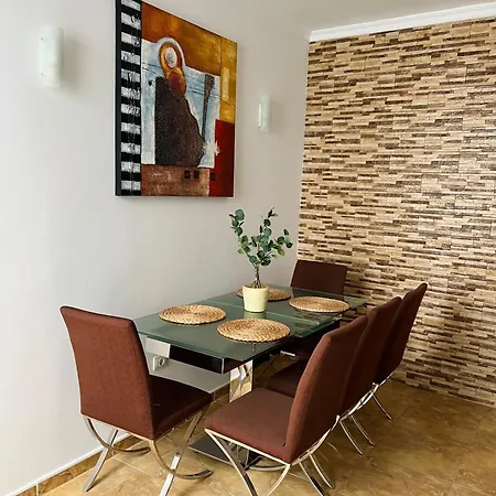 Roque's House Apartman