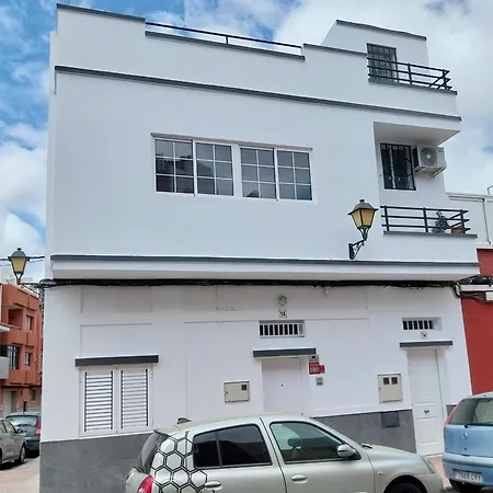 Roque's House Apartman *