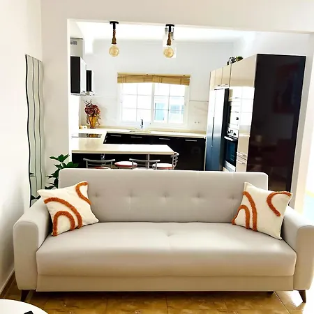 Roque's House Тельде